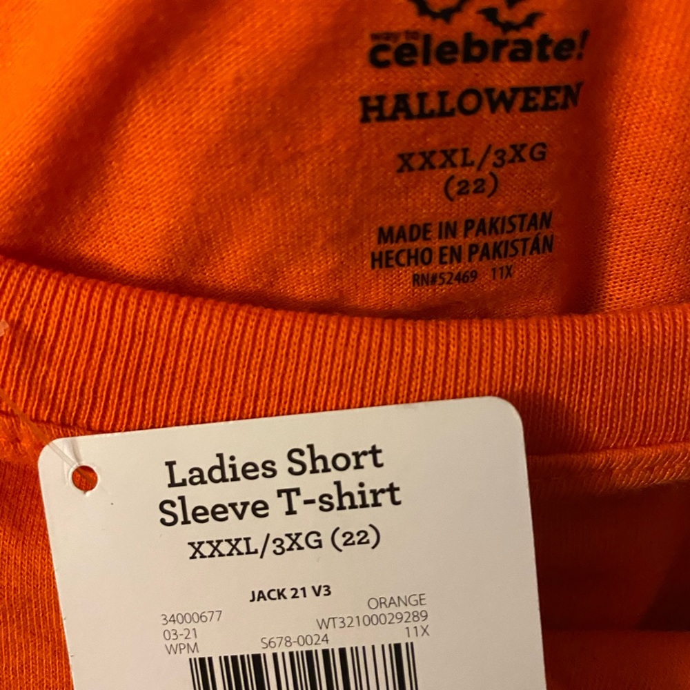 Celebrate Halloween Ladies Short Sleeve T-shirt - Picture 3 of 3